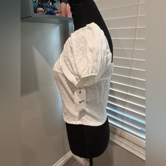 BILLABONG WOMENS
FLIRT ON KNIT OFF THE SHOULD TOP - Picture 4 of 7